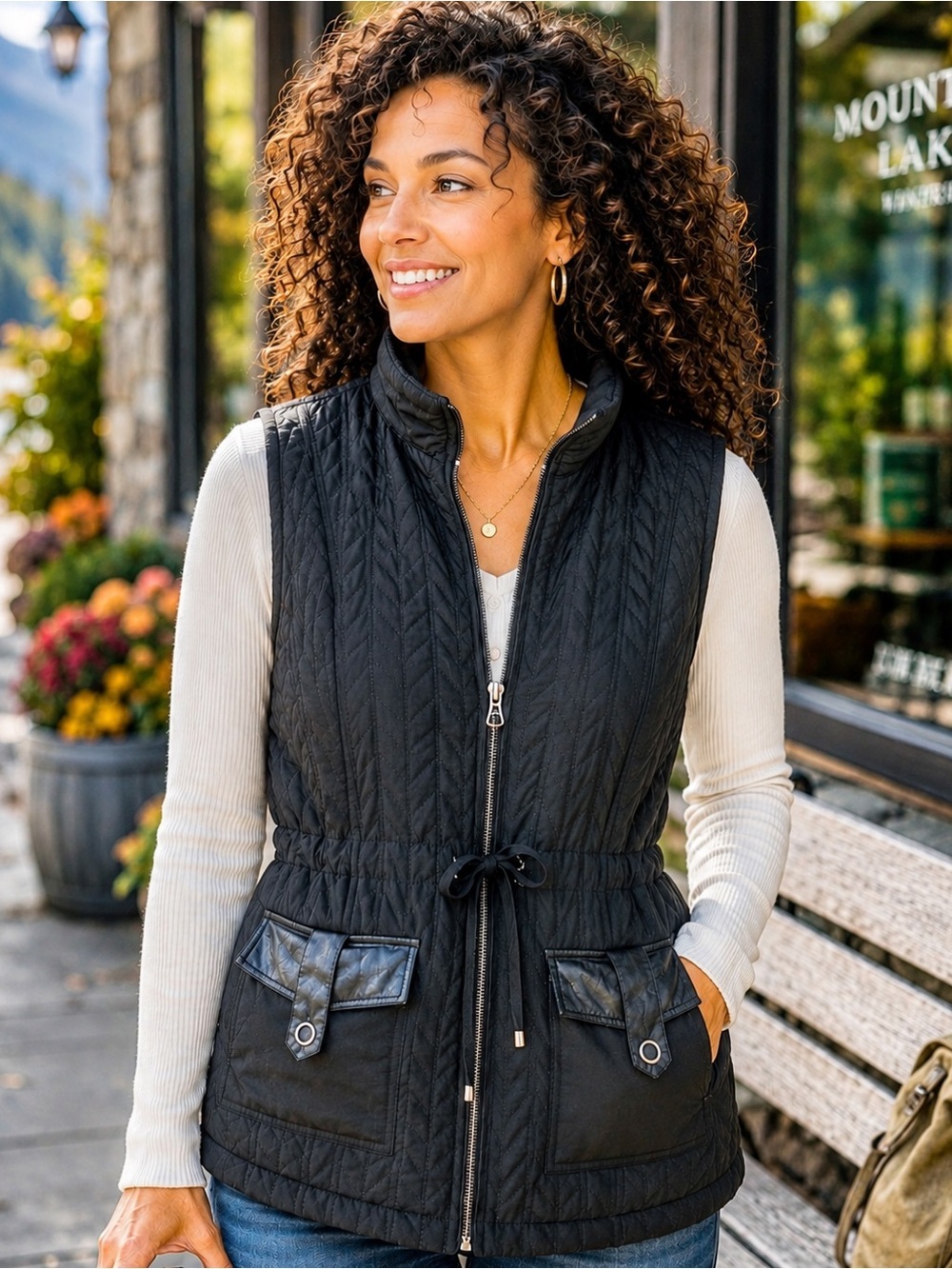 Mountain Lake Black Quilted Utility Vest Faux Leather Trim Size Small